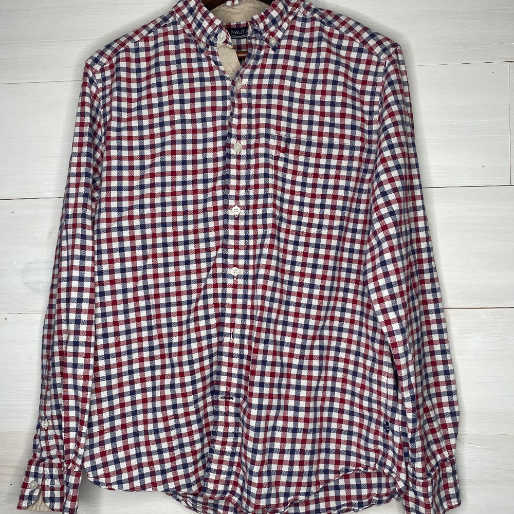 Nautica Men's Medium Button Up Long Sleeve Shirt